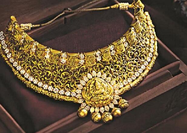 一名孟买男子指控珠宝公司TBZ拖欠税款6570万卢比