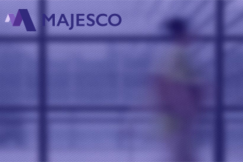 Majesco与Egain加入双手