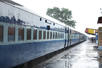 乘客收入增长5％，不票价收入增长72％：印度铁路