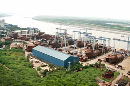 Bharati防御计划佩戴粉红色造船厂