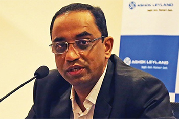 ashok leyland的首席财务官表示，扰乱政策不仅会受益，而且将延长经济兴奋