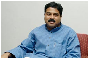 石油和天然气探索：Dharmendra Pradhan.