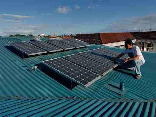 为“网格连接屋顶和小太阳能电厂”分配了600亿卢比