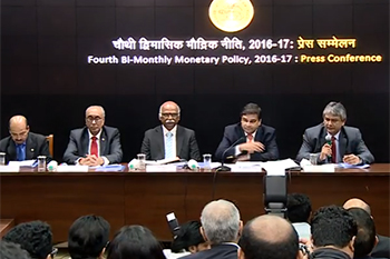 第四个双月货币政策声明，2016-17由Urjit Patel博士