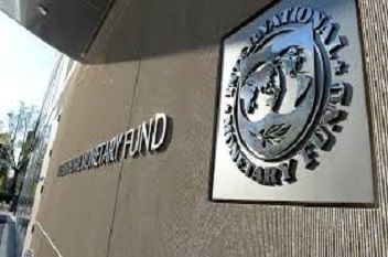 国际货币基金组织董事在希腊财政盈余目标的分裂视图中