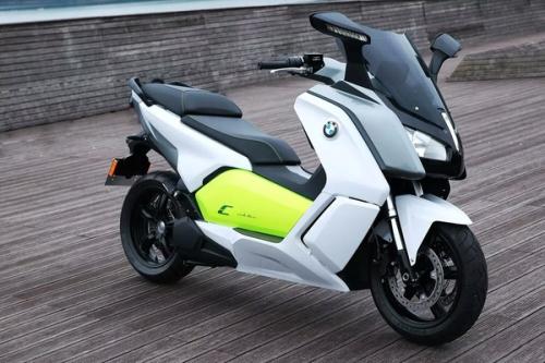 电动摩托车将在英国的道路和自行车道上合法化