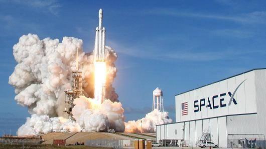 SpaceX公司第一次宇航员发射后