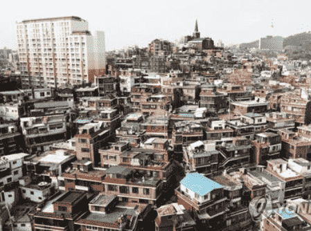 韩国综合开发的消息说龙山区的交易住宅的33%是外地人