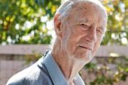 102岁的新西兰人鲍勃·贝瑞种植了7000棵树