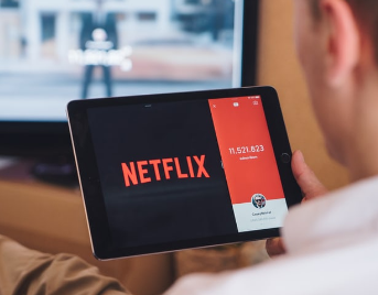 外界在提到他们的业务时仍然爱用中国Netflix和迪士尼来类比