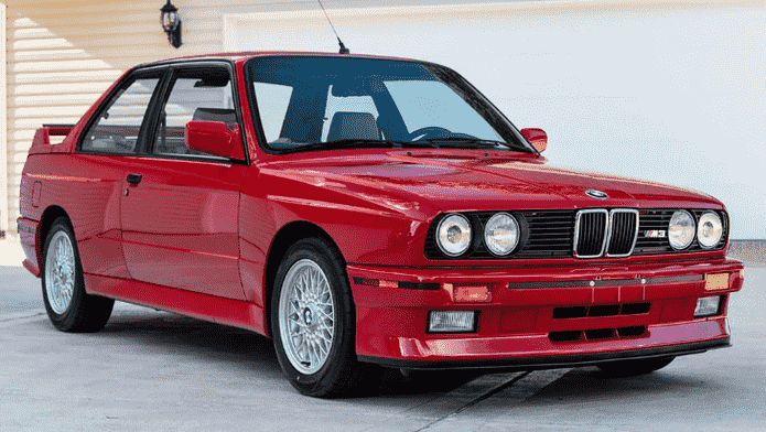 这款1988年的E30BMWM3刚好以410万兰特的价格售出