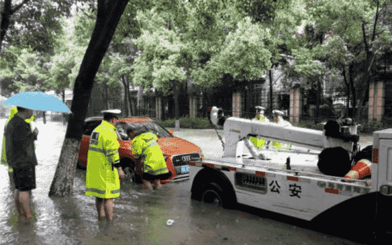 强降雨已致四川超10万人受灾 详细灾情正在进一步统计核实中