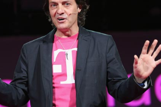 T-Mobile首席执行官在拉斯维加斯掀开ATT派对
