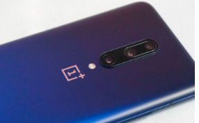 OnePlus 8智能手机报道 最新固件更新修复了有争议的启动问题