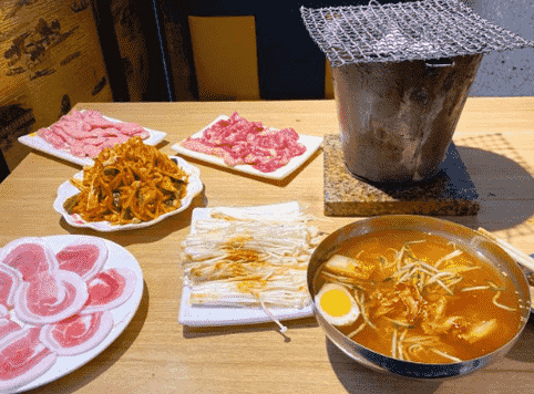 阿里郎原始泥炉烤肉加盟费多少钱【总店】