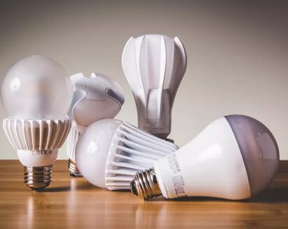 11个LED灯泡可以提高了亮度方法