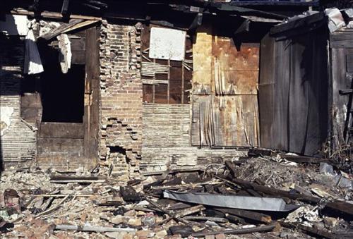 专家表示空置和废弃房屋是住房危机的一个重要因素