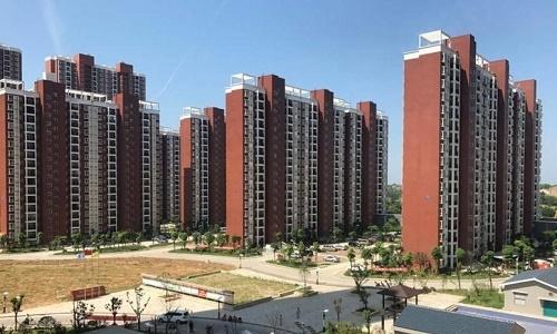 专家们将公共艺术与建筑热潮和住宅房地产价格上涨联系起来