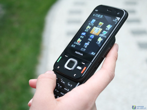 科技在线：诺基亚可能正在开发一款Android皮肤功能手机