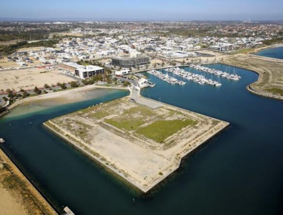 该岛占地近2公顷 是20亿美元的库吉港码头开发项目的一部分