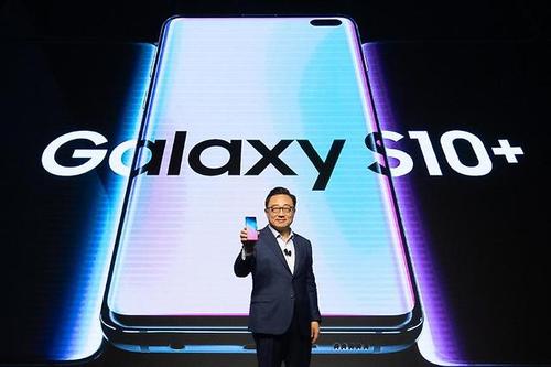 科技在线：韩国智能手机制造商三星终于透露了其GalaxyS10的上市日期