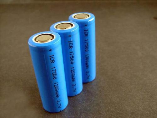 科技在线：他们将能够制造出世界上第一个100%自充电的锂离子电池