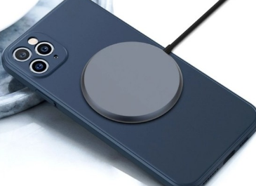 厂商MPOW推出了一款专用于新款iPhone手机的磁吸式充电产品