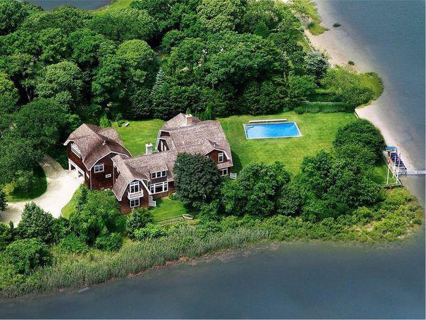 蕾哈娜汉普顿住宅的租金每月达到60万美元