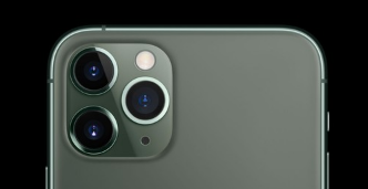 苹果可能将在2022年为iPhone配备一颗特殊的潜望式长焦摄像头