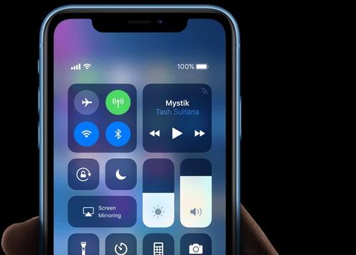 科技在线：Apple在新的iPhoneXR广告中突出显示LiquidRetina显示屏