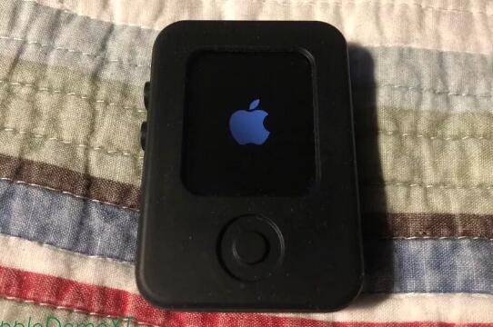 科技推荐：这款疑似AppleWatch的原型被伪装成微型iPod