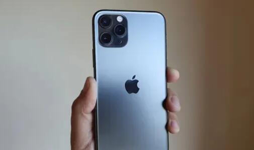 科技推荐：苹果正在使用三星屏幕折叠iPhone
