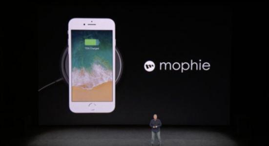 科技推荐：mophie的新无线垫将同时为三台Apple设备充电