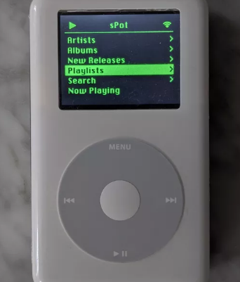 科技推荐：这个DIY项目将iPod变成了由点击轮驱动的Spotify播放器