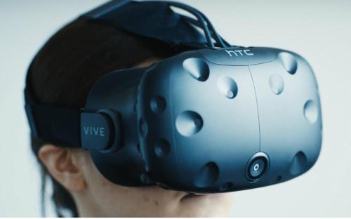 科技推荐：测试最新的HTCVive最好的虚拟现实体验